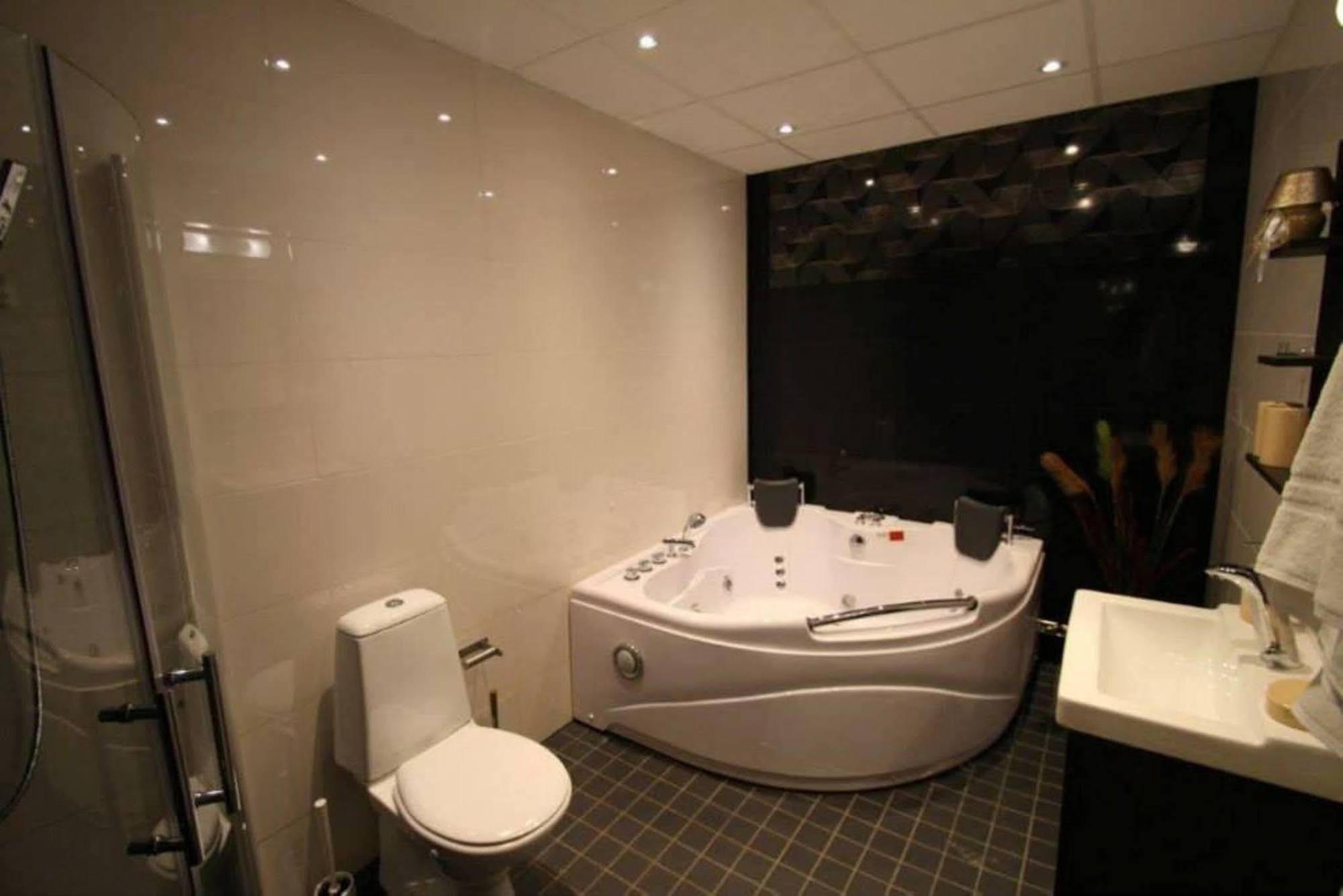 Stockholm Inn Hotell 3*